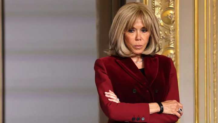 Se cansó: Macron demandará a influencer amiga de Kirk por teorías de género contra Brigitte