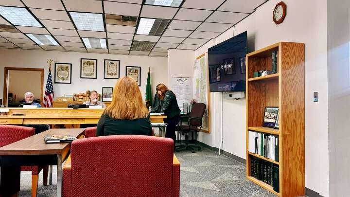 Spokane radio host hopes Stevens County will lead in assembling a committee to review the U.S. Constitution