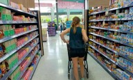 Tres veces por semana van al supermercado los venezolanos, dice ANSA