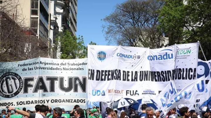 «Contra nadie. Para todos»: universidades convocan a una marcha en el Congreso contra el veto de Milei a la ley de financiamiento