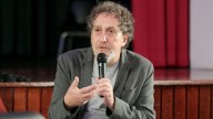 Carlos Skliar: “la escuela recoge las cenizas de cada crisis y vuelve a enseñar”