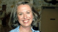 Polly Holliday, known for playing waitress Flo on ‘Alice,’ dies
