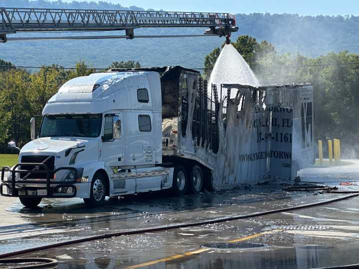 Luxury cars destroyed in semi-truck fire at Chattanooga gas station