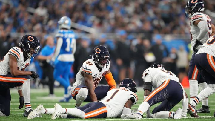 Sources - Pro Bowl Bears CB Jaylon Johnson (groin) out indefinitely