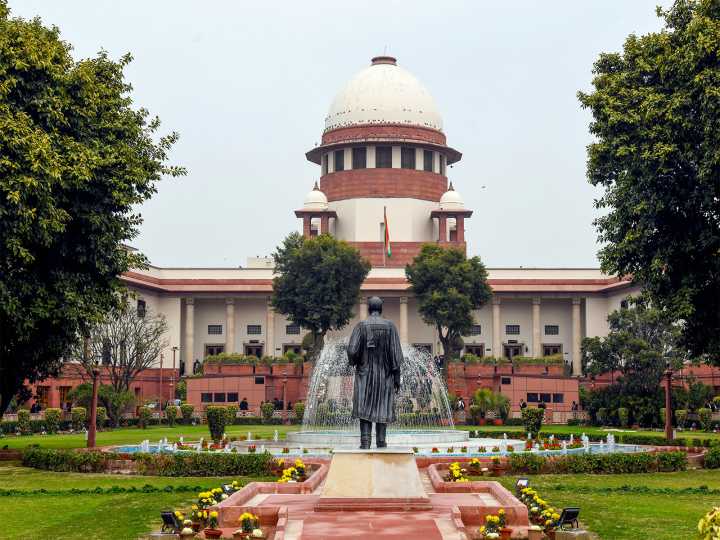 SC notice to Delhi police on pleas of Sharjeel Imam, Umar Khalid
