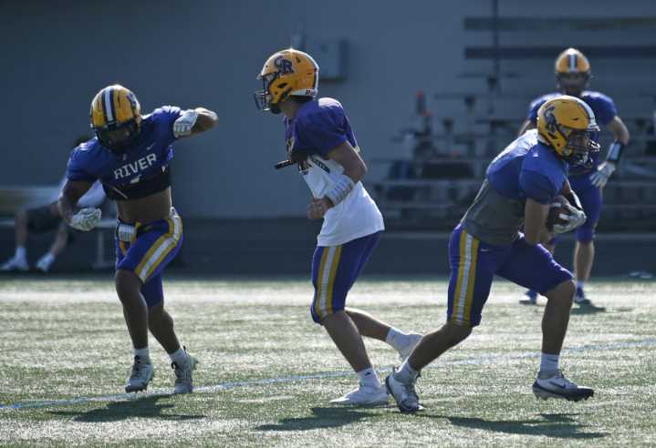 Prep football 2025: Columbia River will lean on running backs, and leaders, by committee