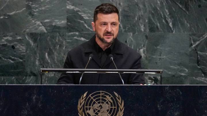 Ukraine's Zelenskyy issues a stark warning about a global arms race and AI war