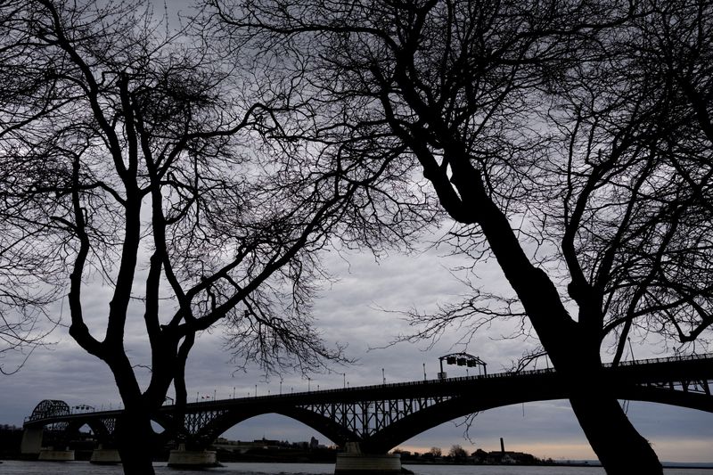 Canada turns back more asylum-seekers to US despite third