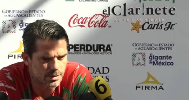 (Video) ¡ALV Gago! Truena necaxistas con el técnico de los Rayos tras su última derrota