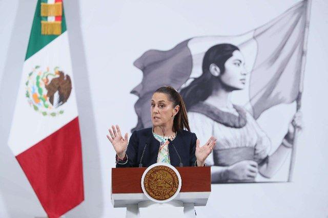 Congreso de Perú analiza declarar persona non grata a Claudia Sheinbaum