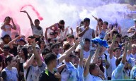 La “Guerra de los Colores” convocó a unos 5.000 alumnos de 50 colegios en el playón municipal
