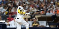 Padres' miss chance to gain ground in NL West
