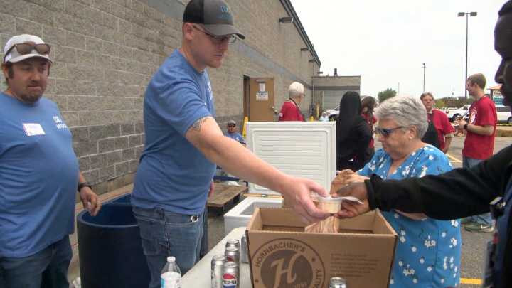 Gobble It Up fundraiser fills stomachs, raises money for United Way