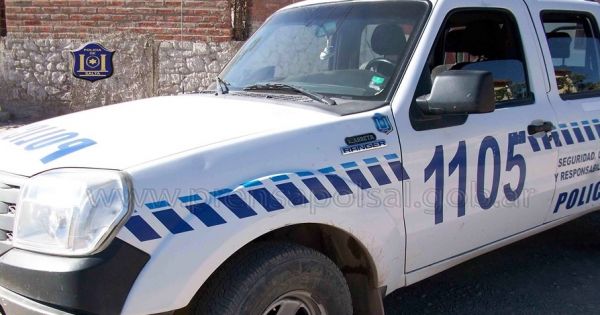 Volcó una Toyota Hilux en la curva del INTA: el conductor estaba totalmente ebrio