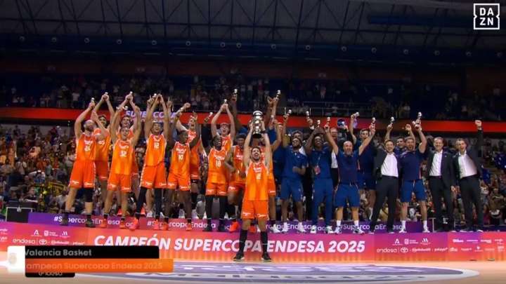 Un gran Valencia Basket vence al Madrid y lleva una Supercopa a las vitrinas del Roig Arena (94