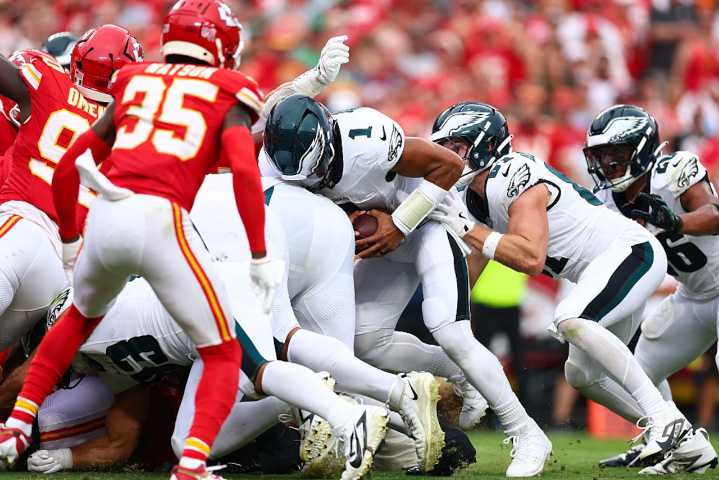 Eagles’ new offense looks ordinary, could spoil season: ‘We need to be better’
