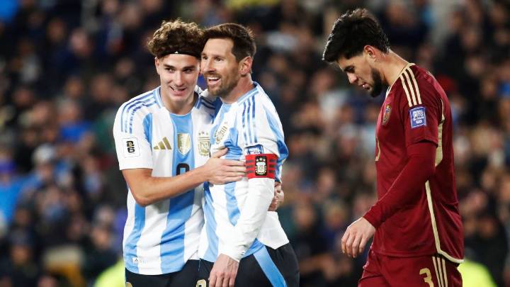 A lo campeón del mundo: en el último partido oficial de Messi en Argentina, la Selección goleó a Venezuela