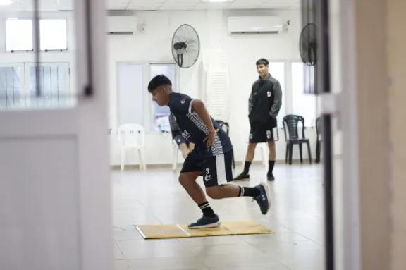 Guaraní ya se prepara para el desafío del Torneo Regional Amateur