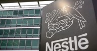 Nestlé enfrenta crisis de liderazgo tras despido de CEO por relación sentimental no revelada