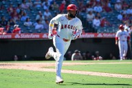 Angelinos venció a Atléticos en un cerrado duelo entre equipos californianos (+Fotos)
