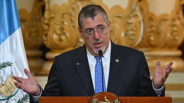 Arévalo dice que Guatemala puede recibir semanalmente a 150 menores no acompañados bajo custodia de EE.UU.