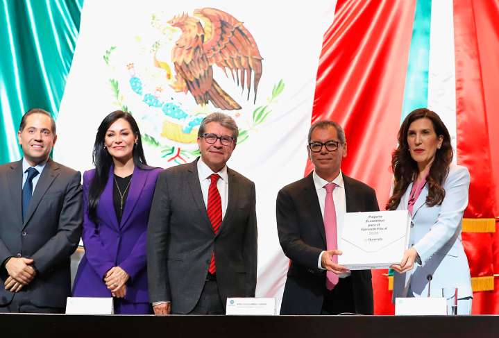 México proyecta crecimiento económico de hasta 2,3 % en 2026, por encima de organismos