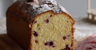 Budín matero de coco, lima y frambuesas para la merienda