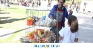 Desde Chimbas al FestiJoven con su carrito lleno de dulzura