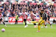 Fernandes endures more penalty pain in Man United's latest Premier League loss