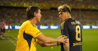 Técnico de Boca Juniors le da un correctivo a Carlos Palacios tras los reclamos del jugador por ser sustituido