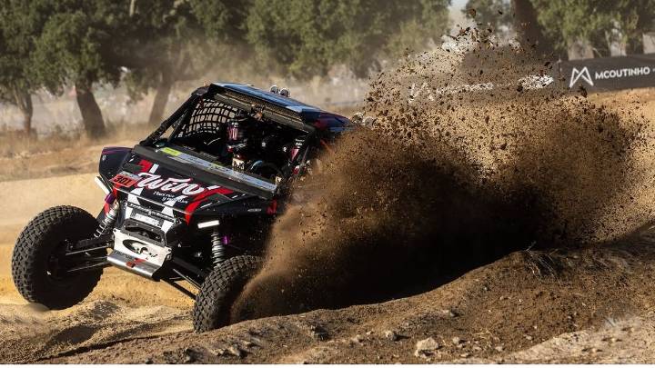 Nicolás Cavigliasso-Valentina Pertegarini finalizaron cuartos en la cuarta etapa del Rally Raid en Portugal