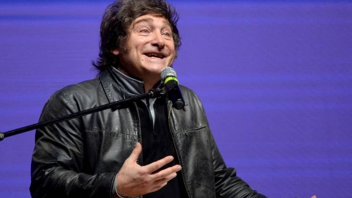 Milei tendrá un show musical para presentar su nuevo libro "La construcción del milagro"