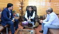Satish Sharma reviews LPG supply position across J&K with Oil companies