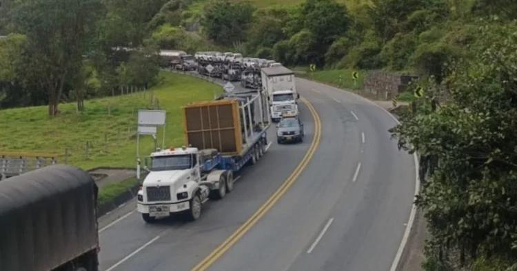 La movilidad en la Vía al Llano ha presentado serias afectaciones