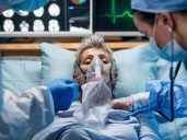 Qué es la terapia intensiva, riesgos e importancia de los avances médicos