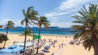 Fallece un bañista en una playa de Canarias pese a los esfuerzos de reanimación