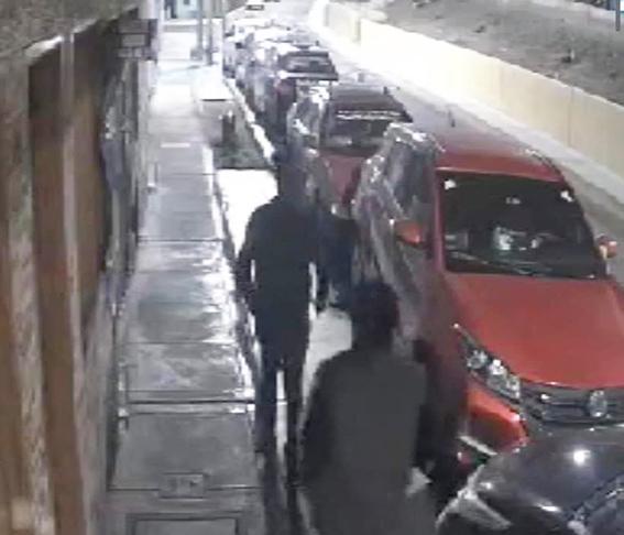 Delincuentes roban autopartes en calles de A.H “Golfo Pérsico”