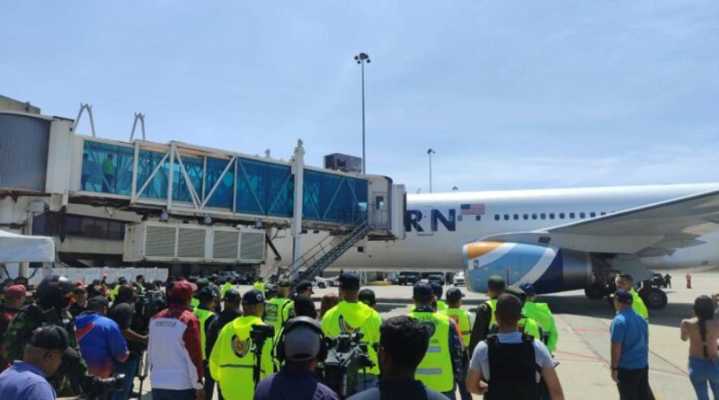 Cabello aseguró que deportaron a un estadounidense a Venezuela