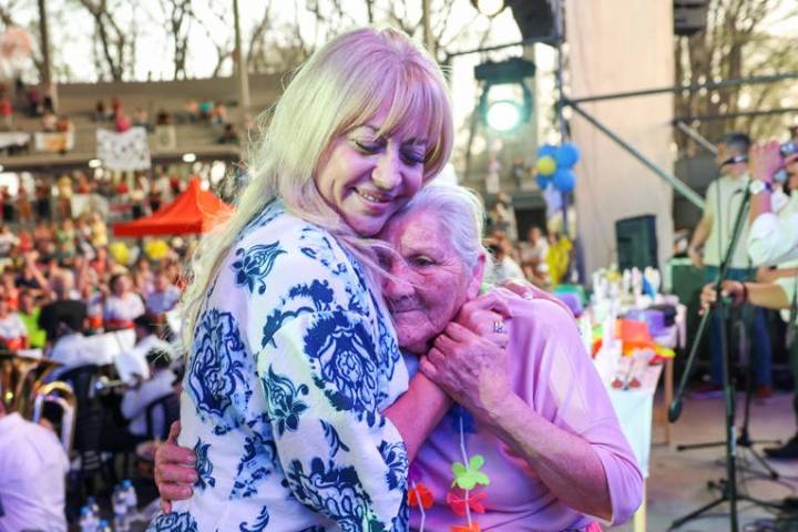 Fiesta del Abuelazo Tucumano: “tenemos que cuidar a nuestros adultos mayores”, afirmó Chahla
