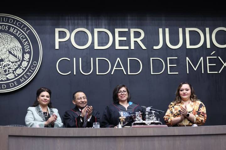 Toman protesta 137 nuevos magistrados y jueces en el TSJCDMX