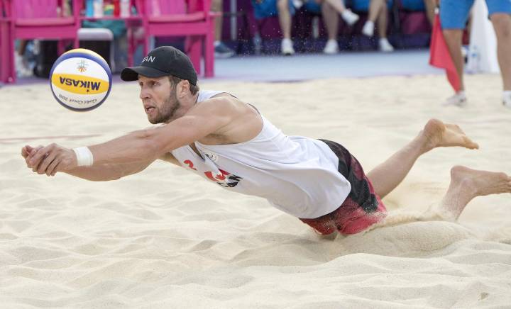 Two Canadian teams qualify for Beach Volleyball World Championships