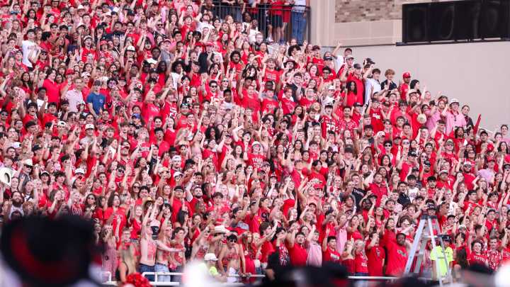 Weather delay pauses Texas Tech football team's game vs Oregon State