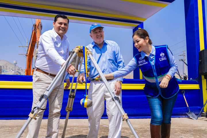 Colocan primera piedra a futura Alameda La Unión en Manchay