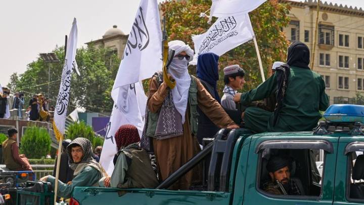 Afghanistan internet ban 'extinguishing the only light that still reaches us'