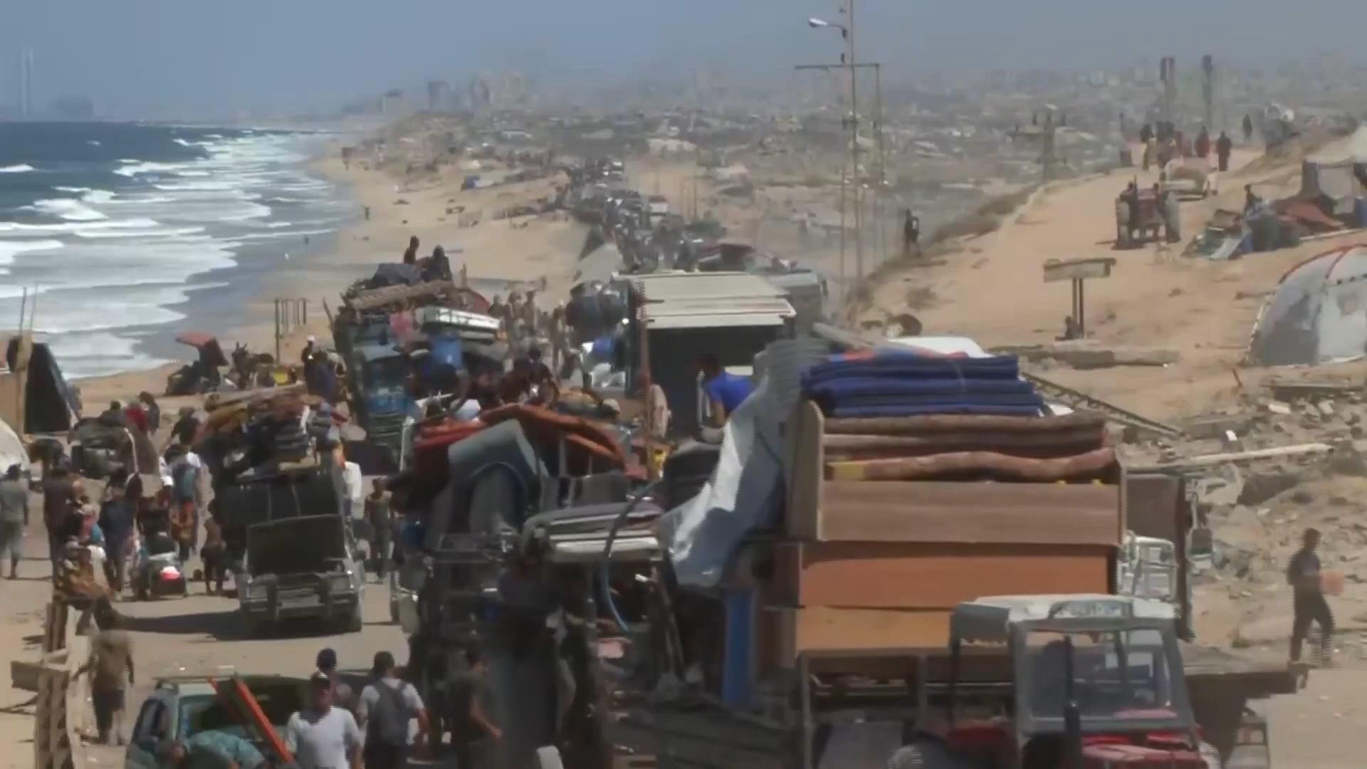 Residents flee Gaza City as Israel expands ground offensive
