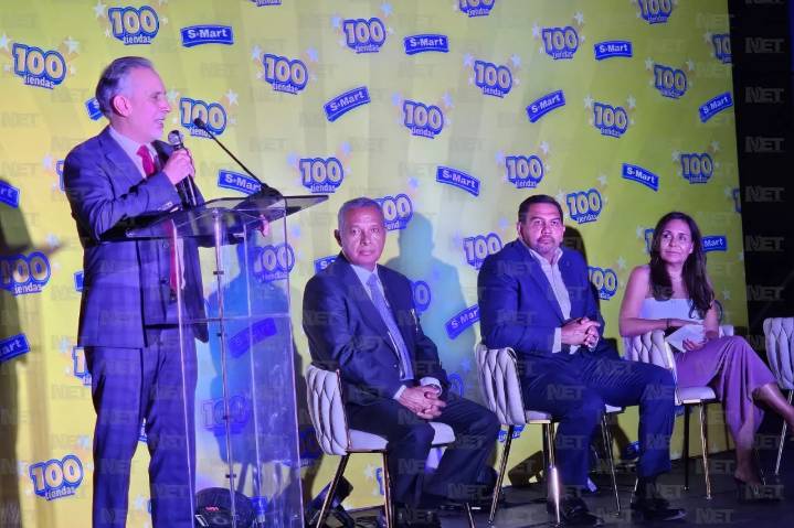 Celebra alcalde inauguración de centésima sucursal de Smart