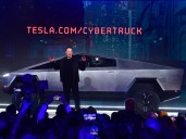Elon Musk podría recibir más de un billón en acciones según nuevo plan de Tesla