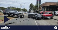 Accidente múltiple en Córdoba: una Hilux chocó de frente y volcó en Intercountries