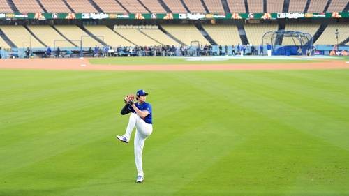 World Series: Dodgers look to capitalize on home-field advantage vs Blue Jays