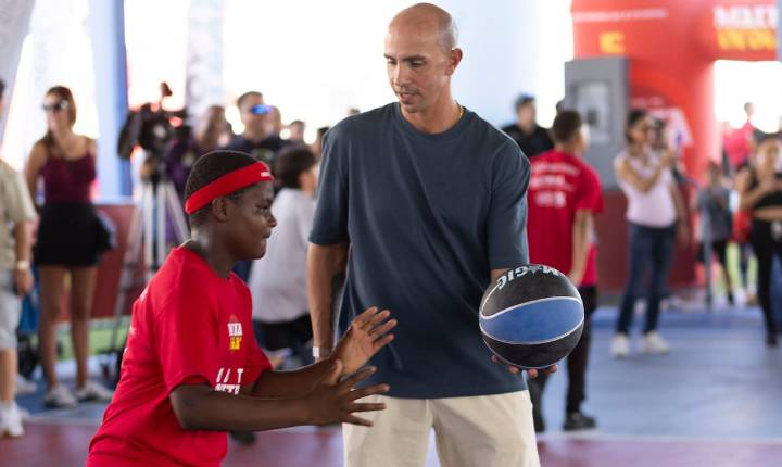 Exjugadores de la NBA no asisten a clínicas deportivas en Llorens Torres por tiroteo en el “Choliseo”